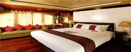Tour du thuyền Valentine Premium 2 ngày 1 đêm 